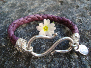 14. TÜRCHEN: Kleinserie Lederarmband AUBERGINE L♥VE